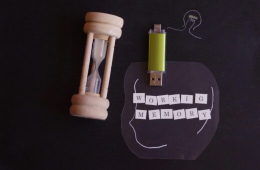 ワーキングメモリーが低い原因とは？発達障害のお子さまの特性と改善のためのアプローチ